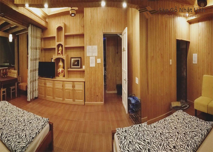 Gỗ ốp tường màu vàng mật!