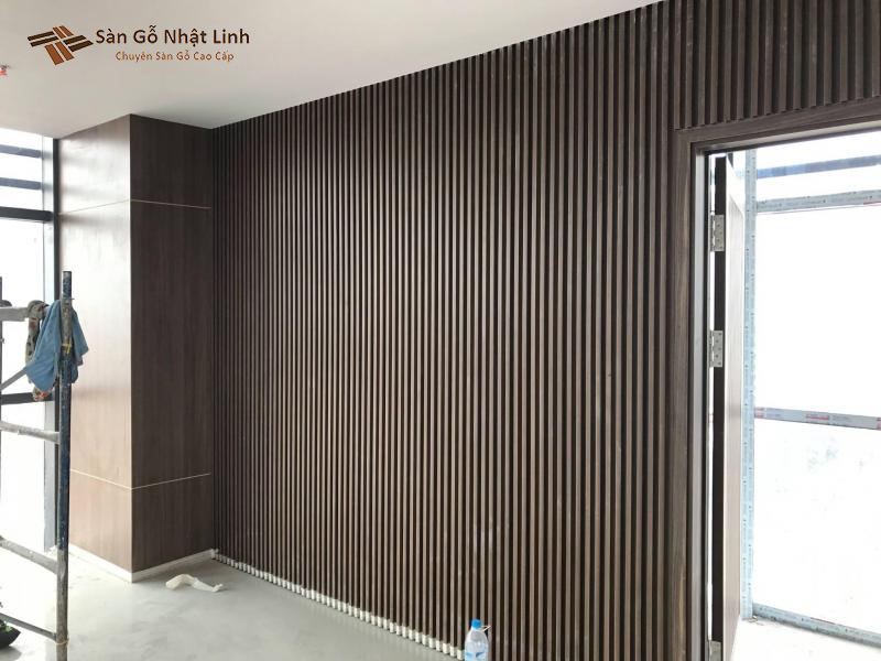 Ứng dụng trong ốp tường của gỗ nhựa tạo nên sự độc đáoc cho không gian. Ứng dụng trong ốp tường của gỗ nhựa tạo nên sự độc đáoc cho không gian.